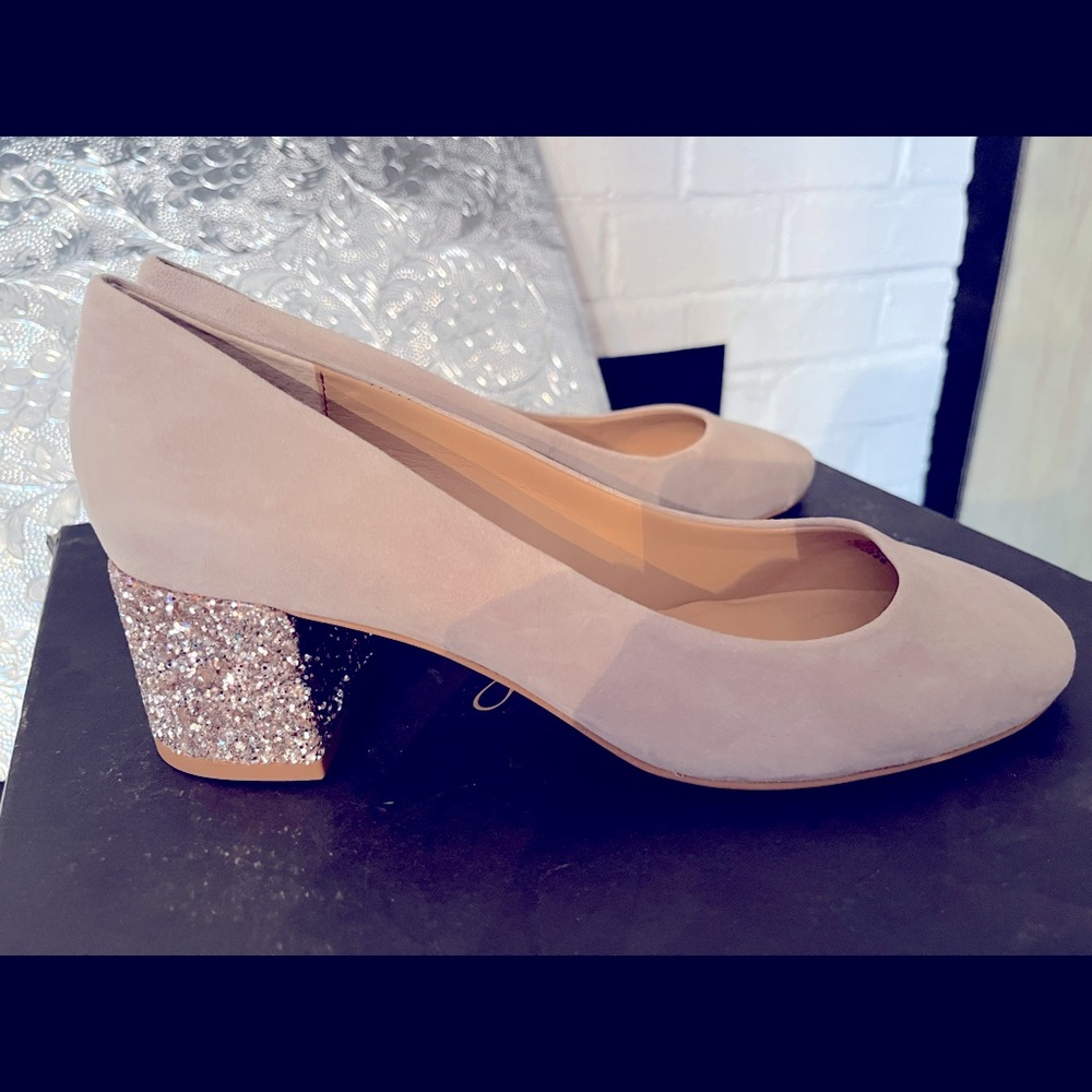 Banana Republic Mid Block Heel Glitter Pump vintage taupe suede Sz 9m new w.o.b